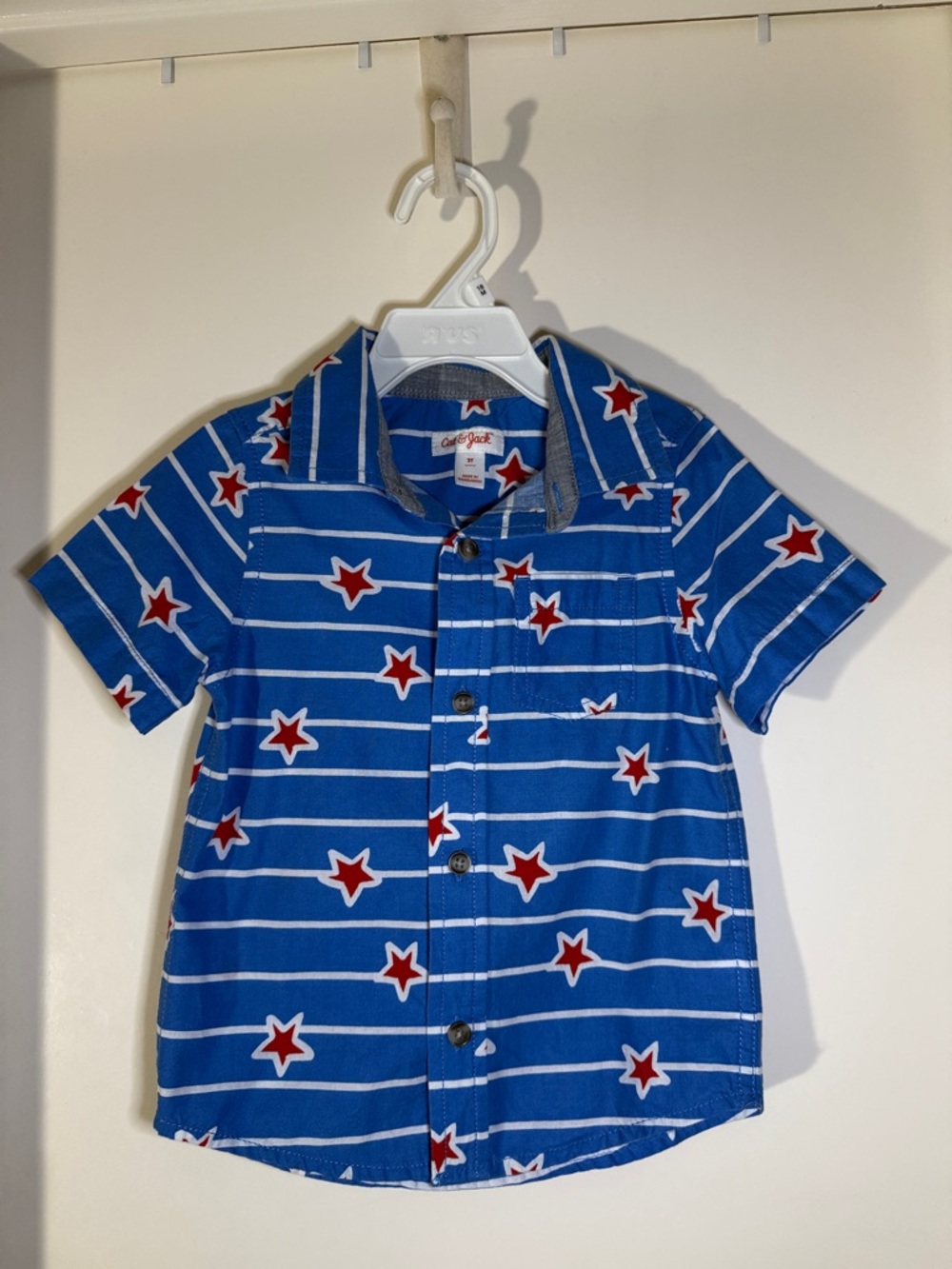 Cat & Jack Blue Short-Sleeve Button-Down Shirt with Red Stars